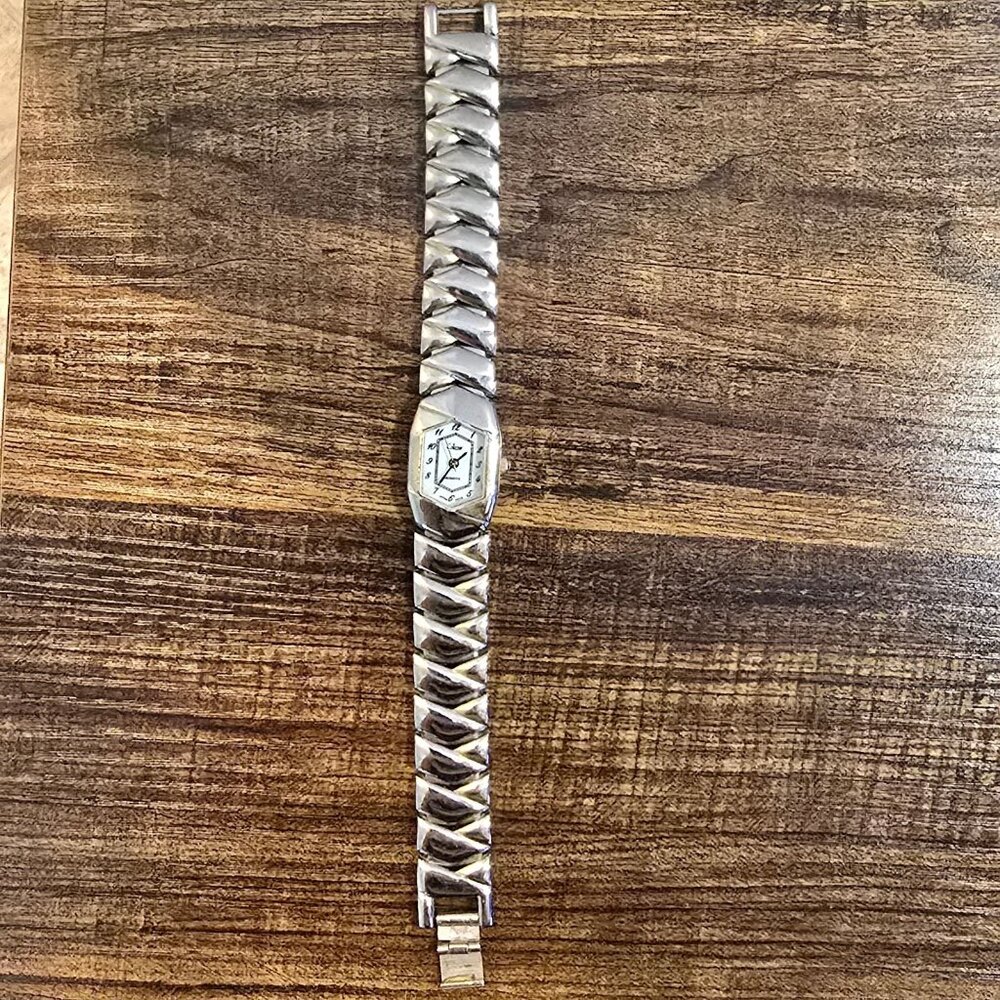 Lot Of 6 Women's Vintage Watches Including Miykon & Seiko NOT WORKING READ - Picture 16 of 16